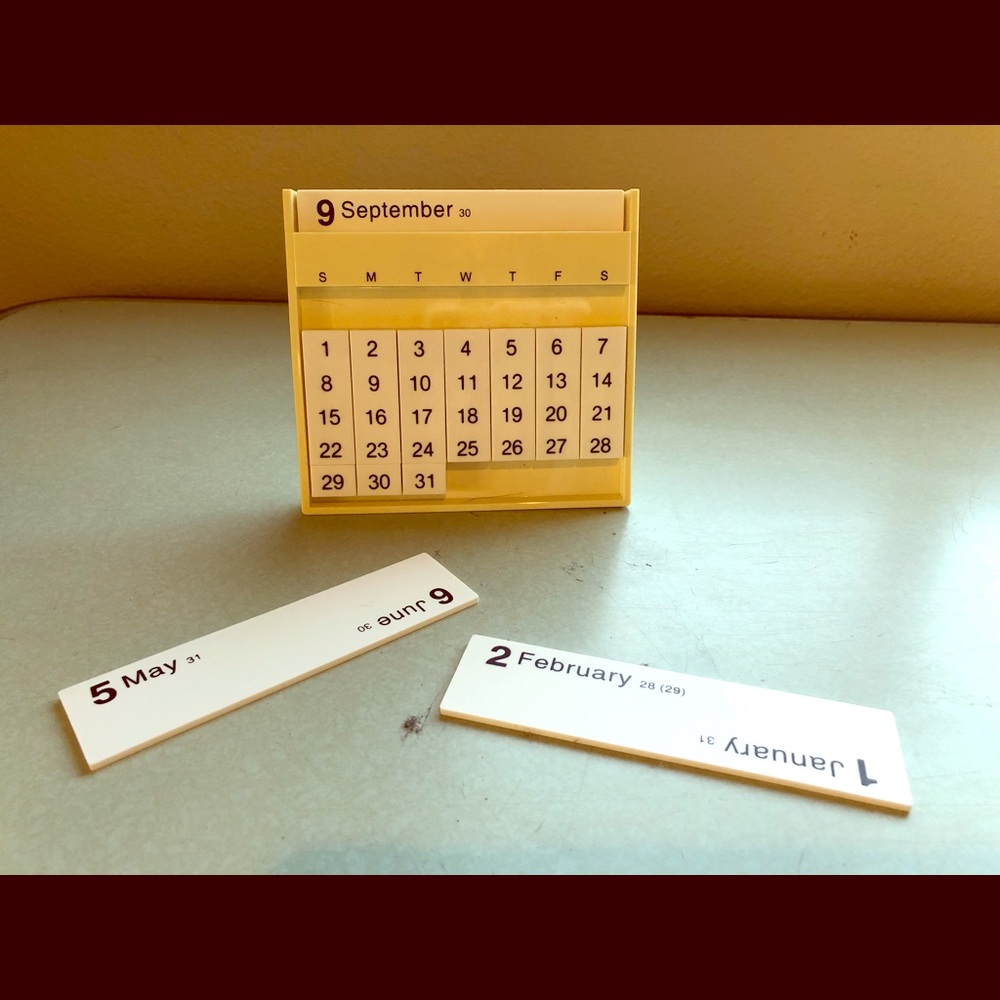 Desk Calendar